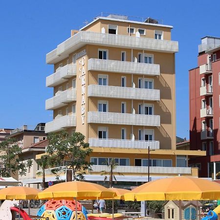 Hotel Carnaby Rimini Esterno foto