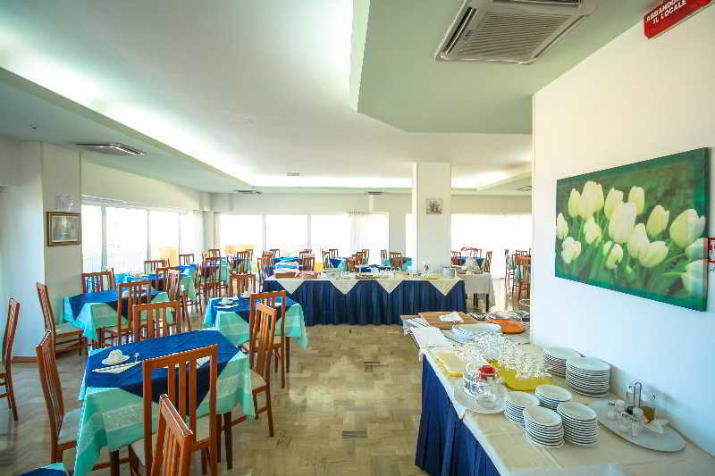 Hotel Carnaby Rimini Esterno foto